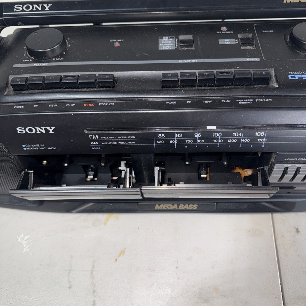 Sony CFS-DW34 Radio-Cassette Recorder Mega Bass‎ CD Line Dubbing EXCELLENT NICE - Picture 9 of 12